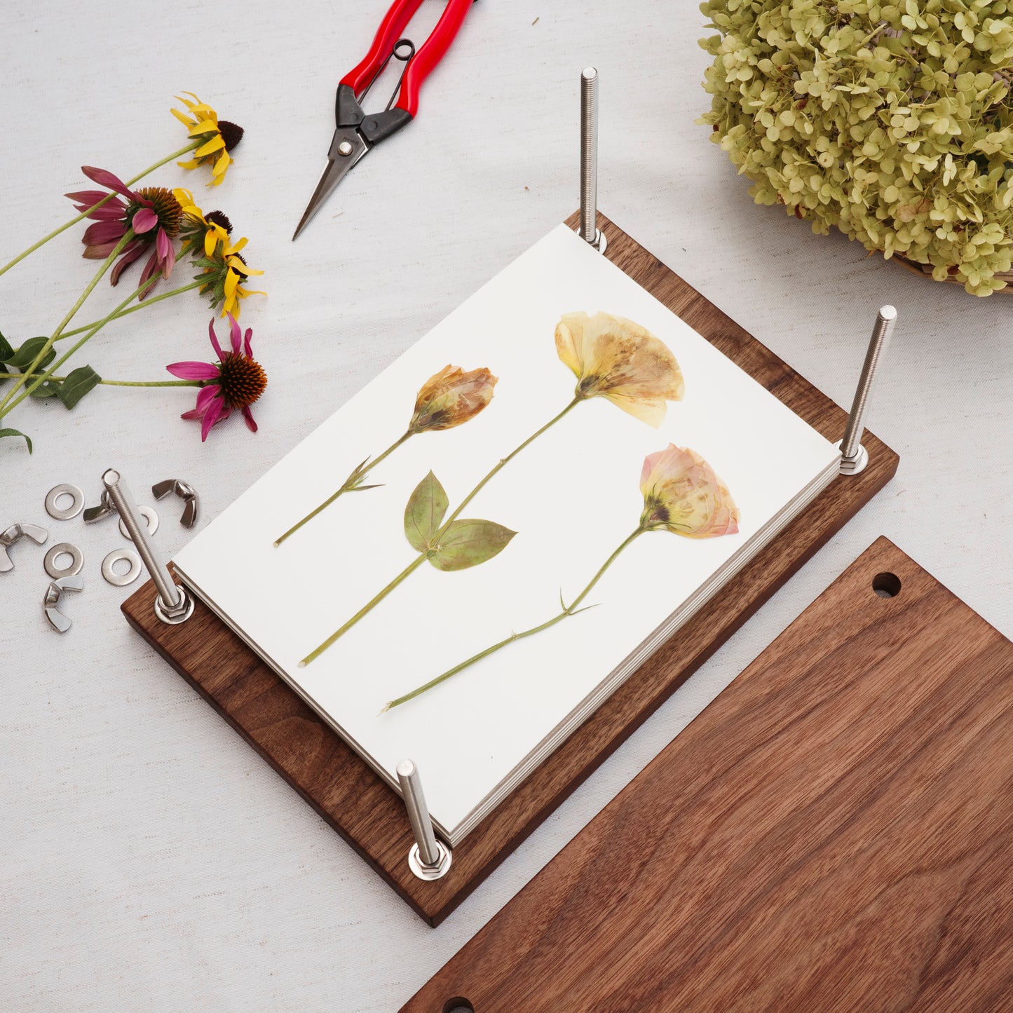 Press No. 8 - Heirloom Hardwood Flower Press